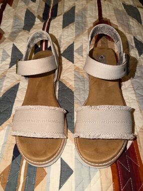 Skechers Women's Neutral Tan Canvas Ankle-Strap Sandals